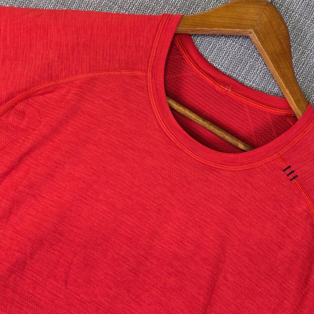 lululemon Metal Vent Tech Shirt Mens L Red Seamless Performance Running Training
